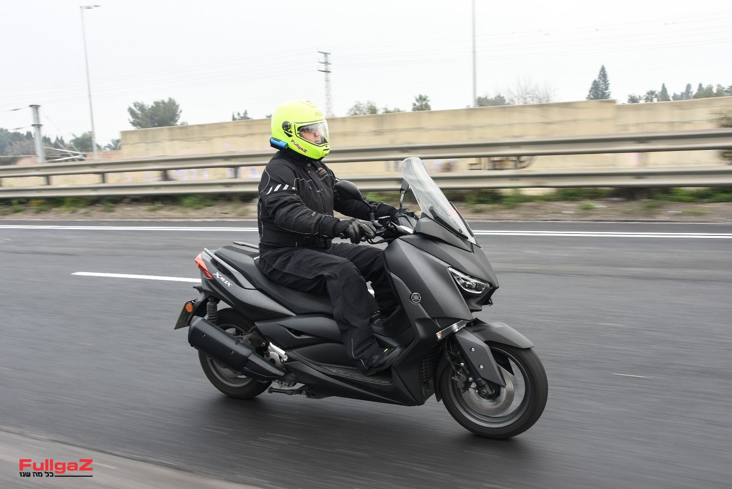 אופנועי ימאהה למוסך – להחלפת מחזיר אור