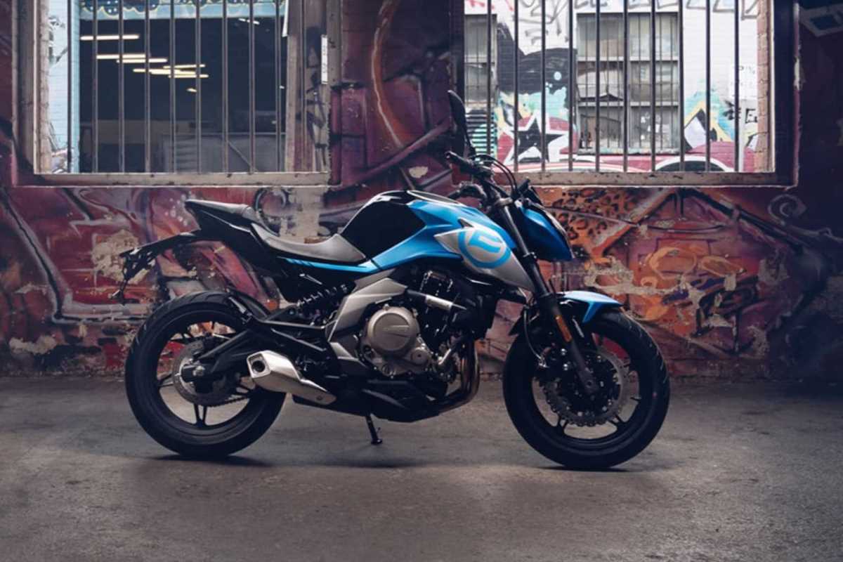 CFMOTO מציגה 650NK בגרסת SP קרבית