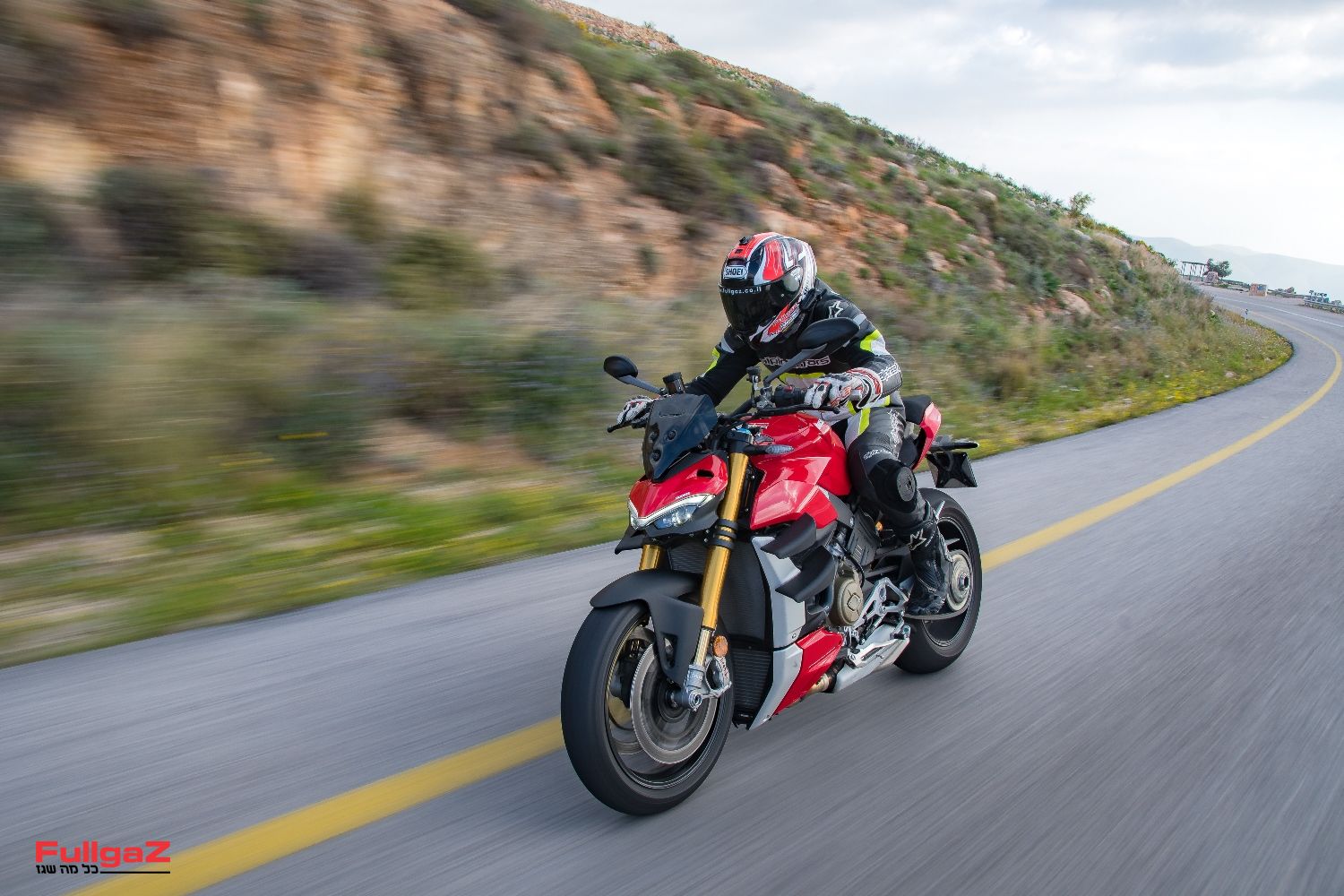 רכיבה ראשונה: דוקאטי סטריטפייטר V4 – מקסימום ריגוש