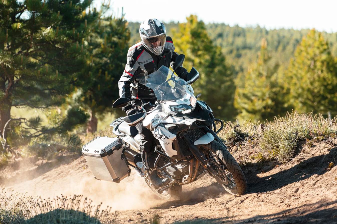 מבצע בבנלי: TRK502X בהטבה של 8,500 ש"ח