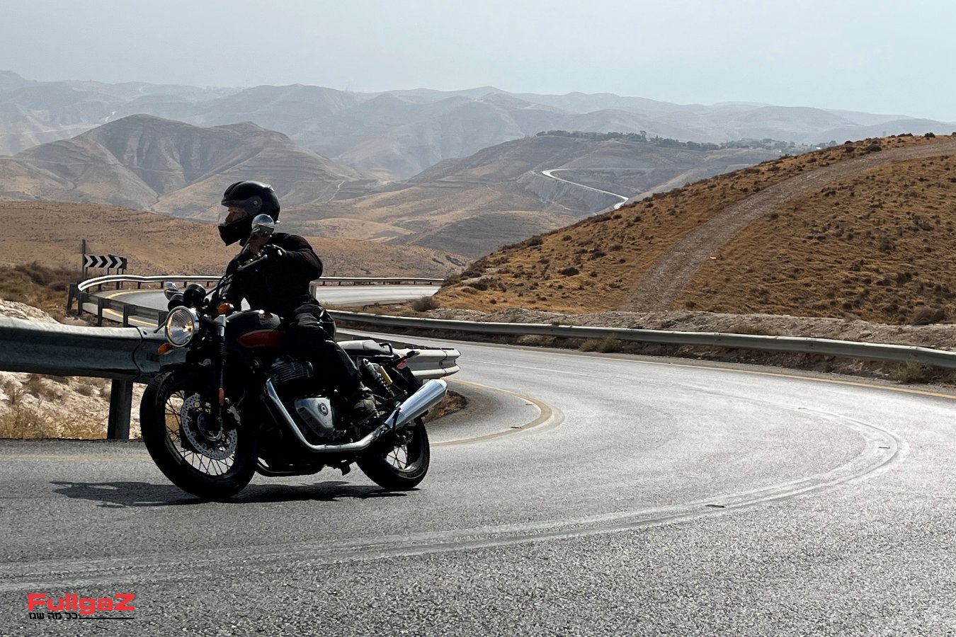 Royal-Enfield-Interseptor-650-002