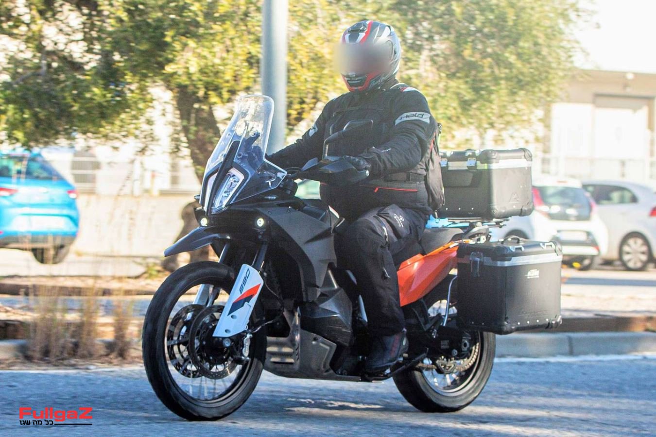 תמונות ריגול: ק.ט.מ 890 אדוונצ'ר 2023