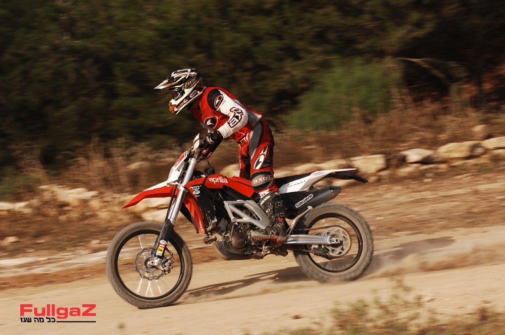 נוסטלגיה: אפריליה RXV450 – שונה מכולם