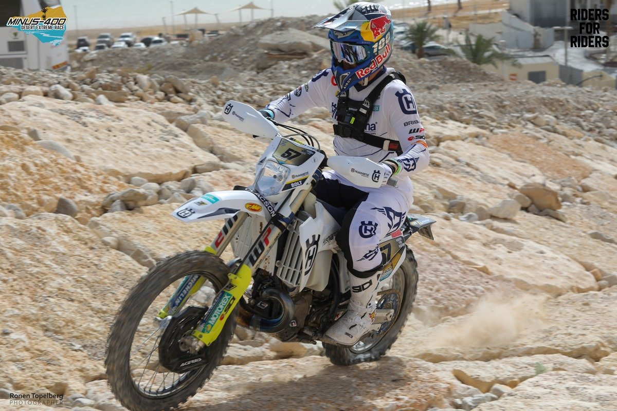 ולוג: בילי בולט במינוס 400