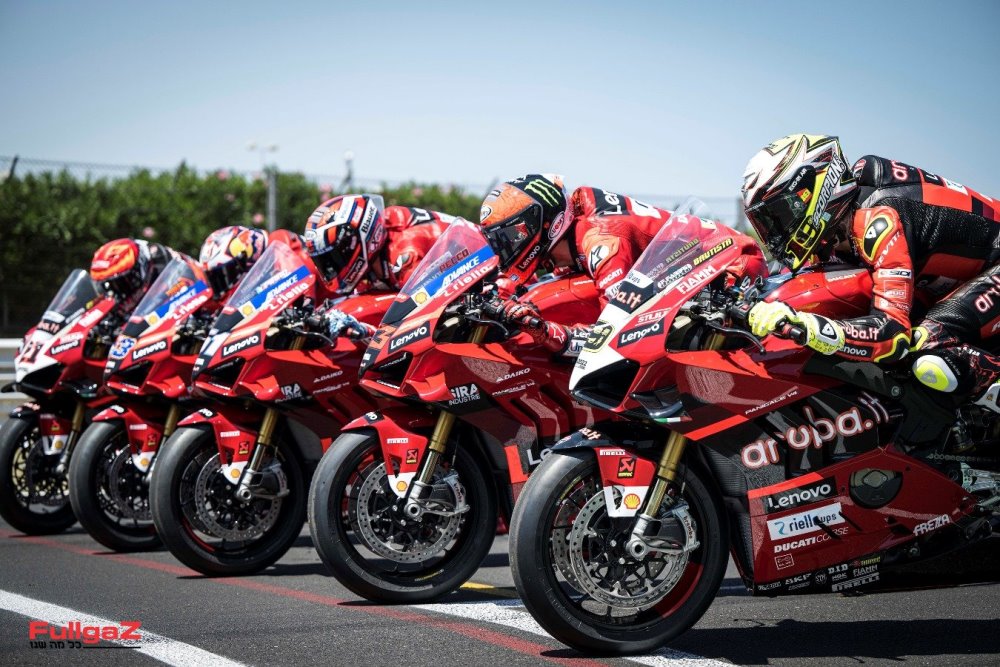 אופנועי האלופים של דוקאטי – לאספנים