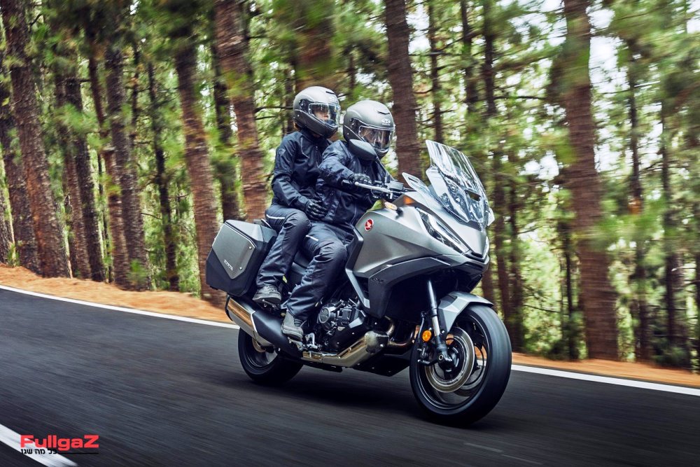 הונדה NT1100 במבחן דרכים