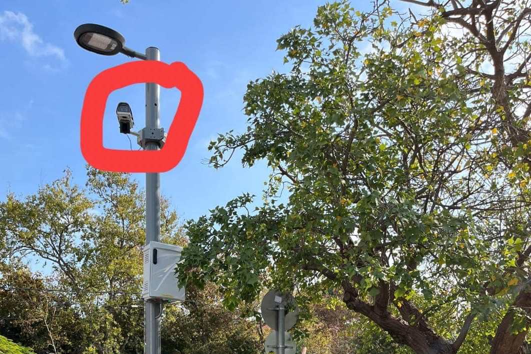 בתל-אביב: אכיפה אלקטרונית על מדרכות נגד אופנועים