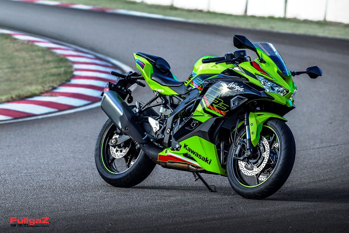 חדש בארץ – קוואסאקי ZX-4R עם 80 כ"ס
