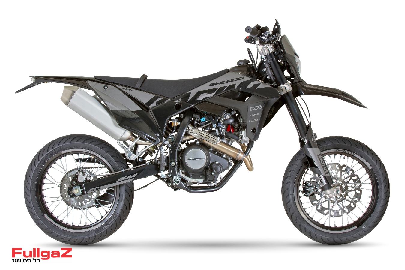 01-SM-BLACK MOON-3679x2456