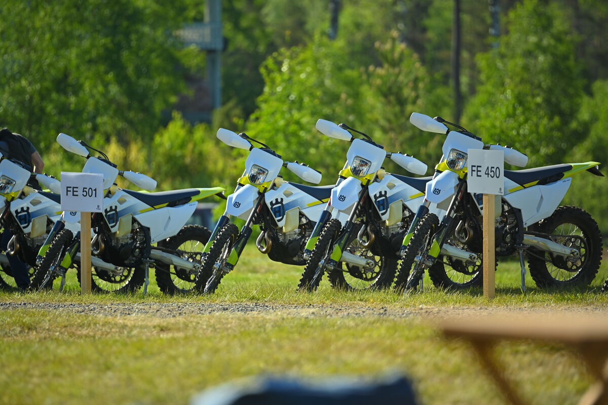 וידאו: כל מה שחדש בדגמי האנדורו של הוסקוורנה ל-2024