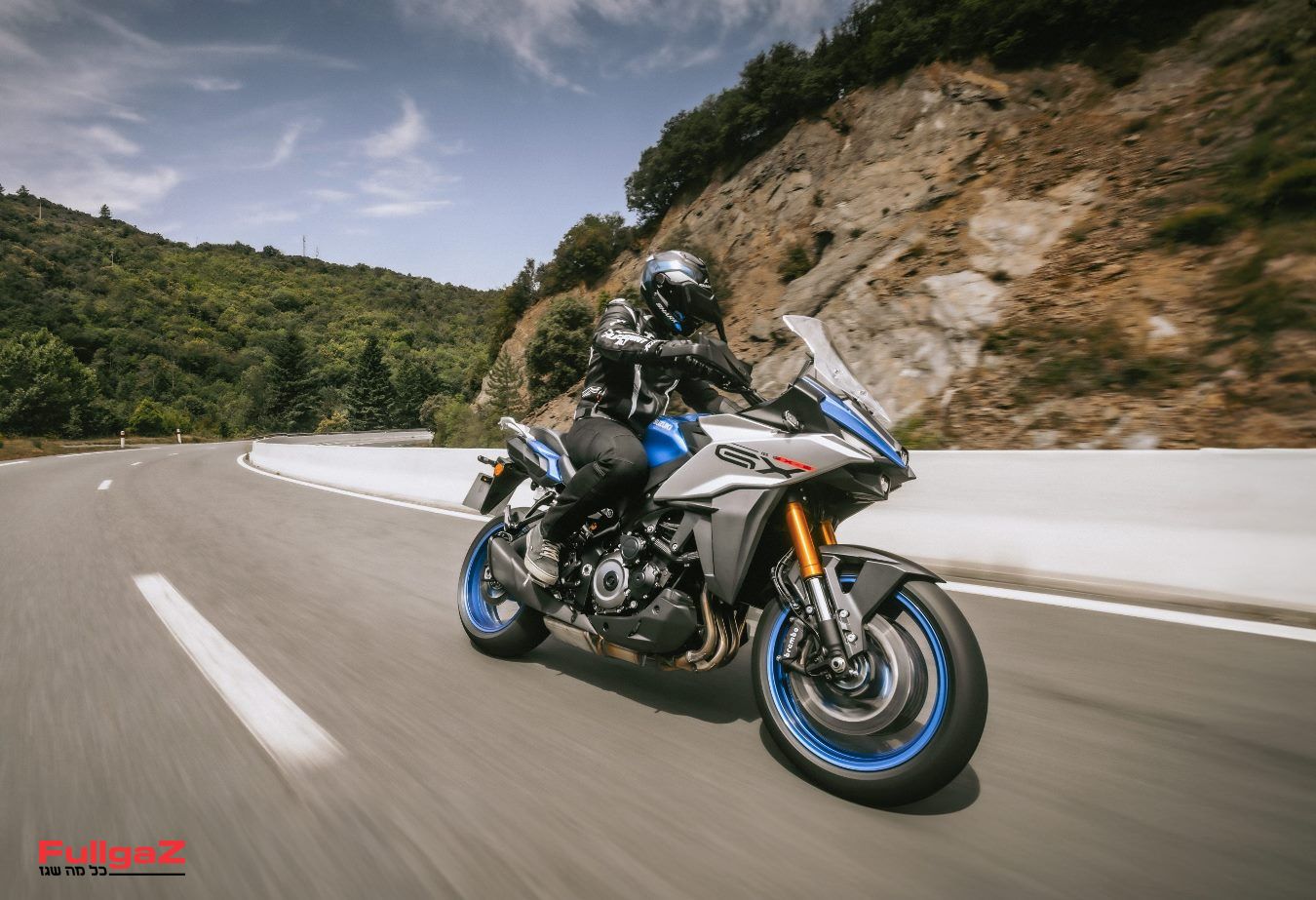 סוזוקי חושפת: GSX-S1000GX ספורט-תיור טכנולוגי