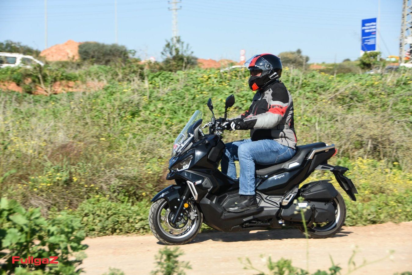 רכיבה ראשונה: סאן-יאנג ADX 125 קרוסאובר