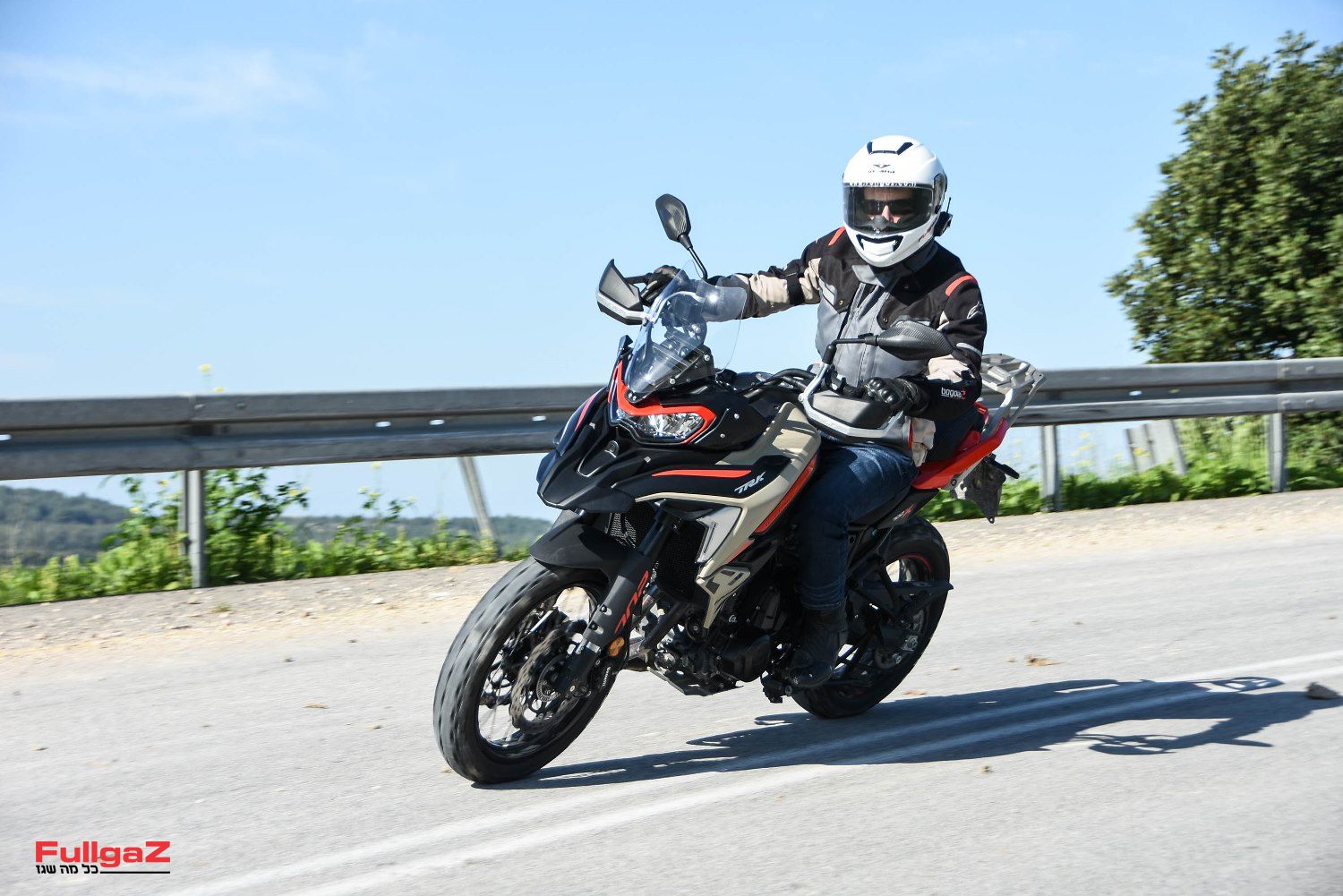 התנהגות טובה ומנוע יעיל ולא מרגש