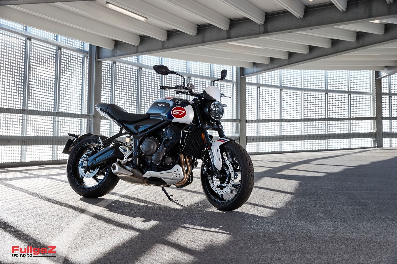 OE_Trident_TT_MY24_CW4I2518_GE