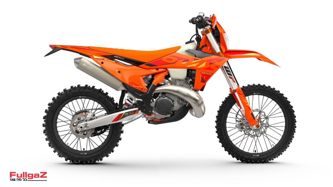 590641_MY25-KTM-250-EXC- SIX DAYS- EU-90-right_EXC SIX DAYS_03_STUDIO