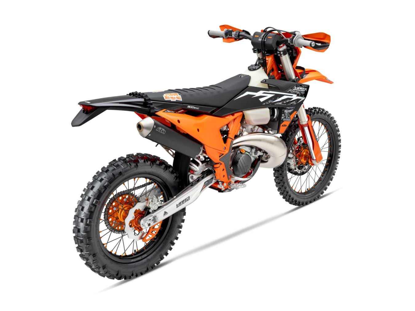 605937_KTM_300_EXC_HARDENDURO_45 Degree Rear Right slightly elevated_EUROPE GLOBAL_HARDENDURO