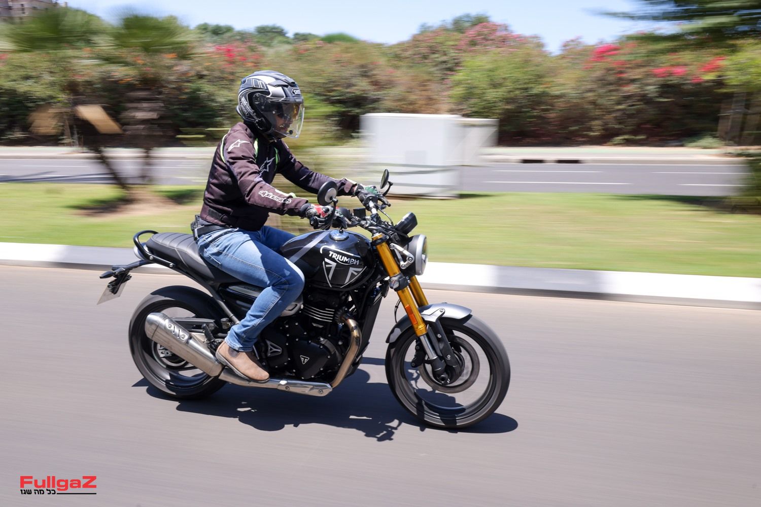 טריומף ספיד 400 וסקרמבלר 400X בהשקה מקומית