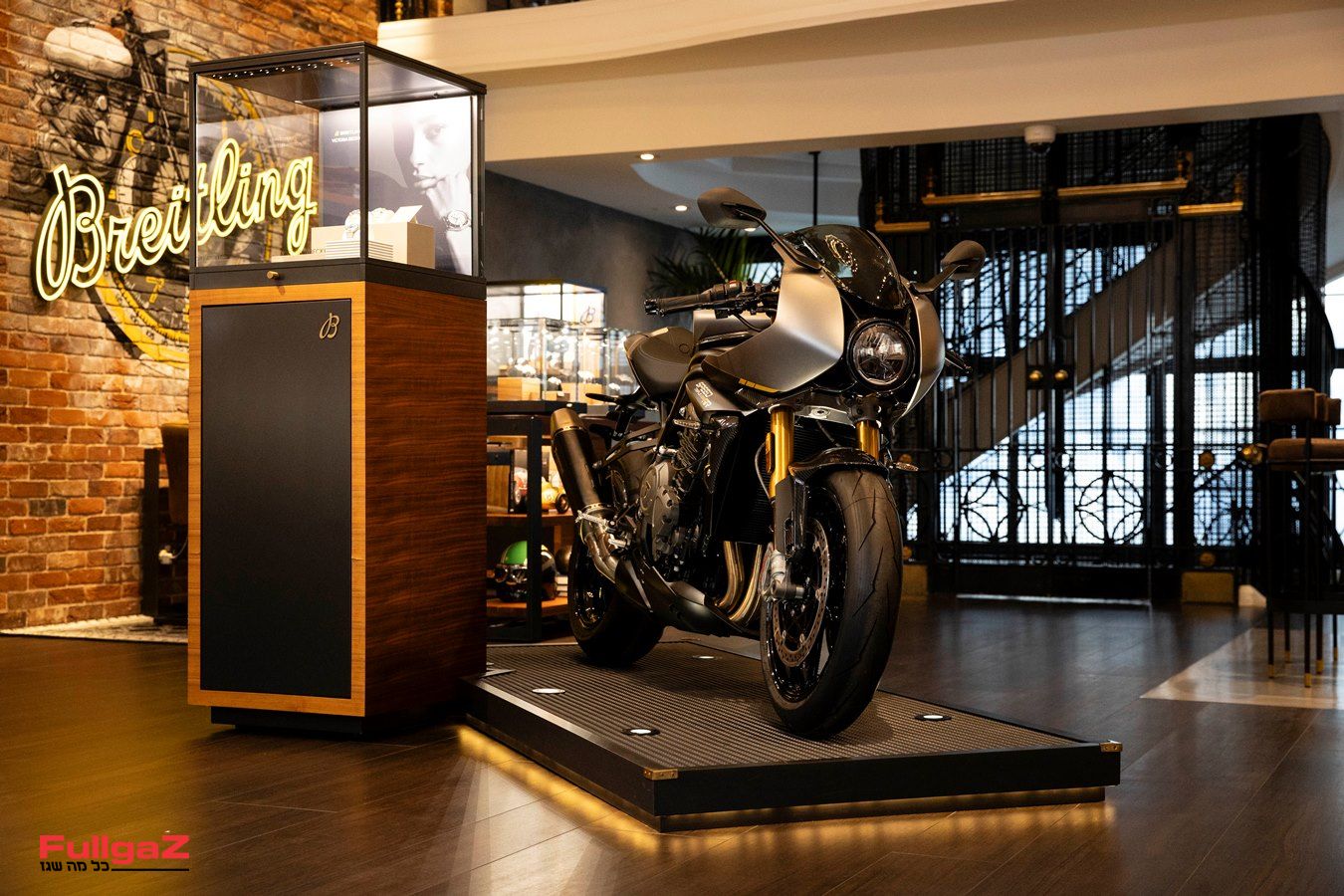 טריומף: ספיד טריפל 1200RR במהדורת ברייטלינג מוגבלת