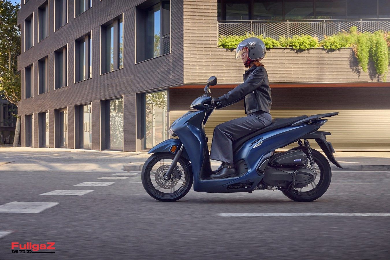 הונדה: ה-ADV350 וה-SH350i מתעדכנים ל-2025