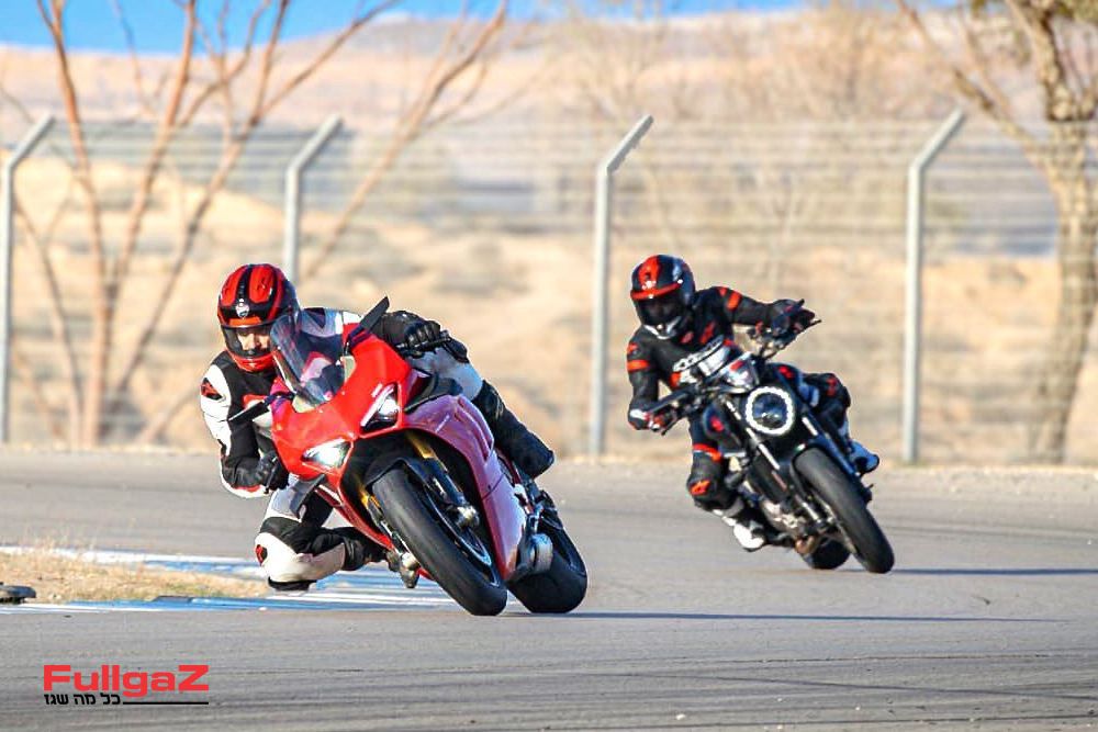 המרחק מקיבוץ בארי למסלול מוטורסיטי