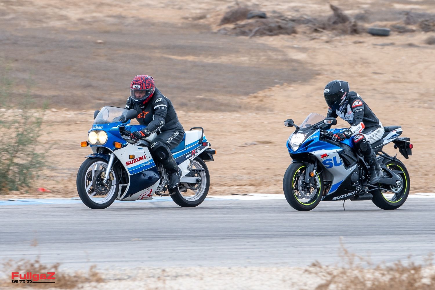 סוזוקי GSX-R600 24 ו-GSX-R750 85 יחד על המסלול