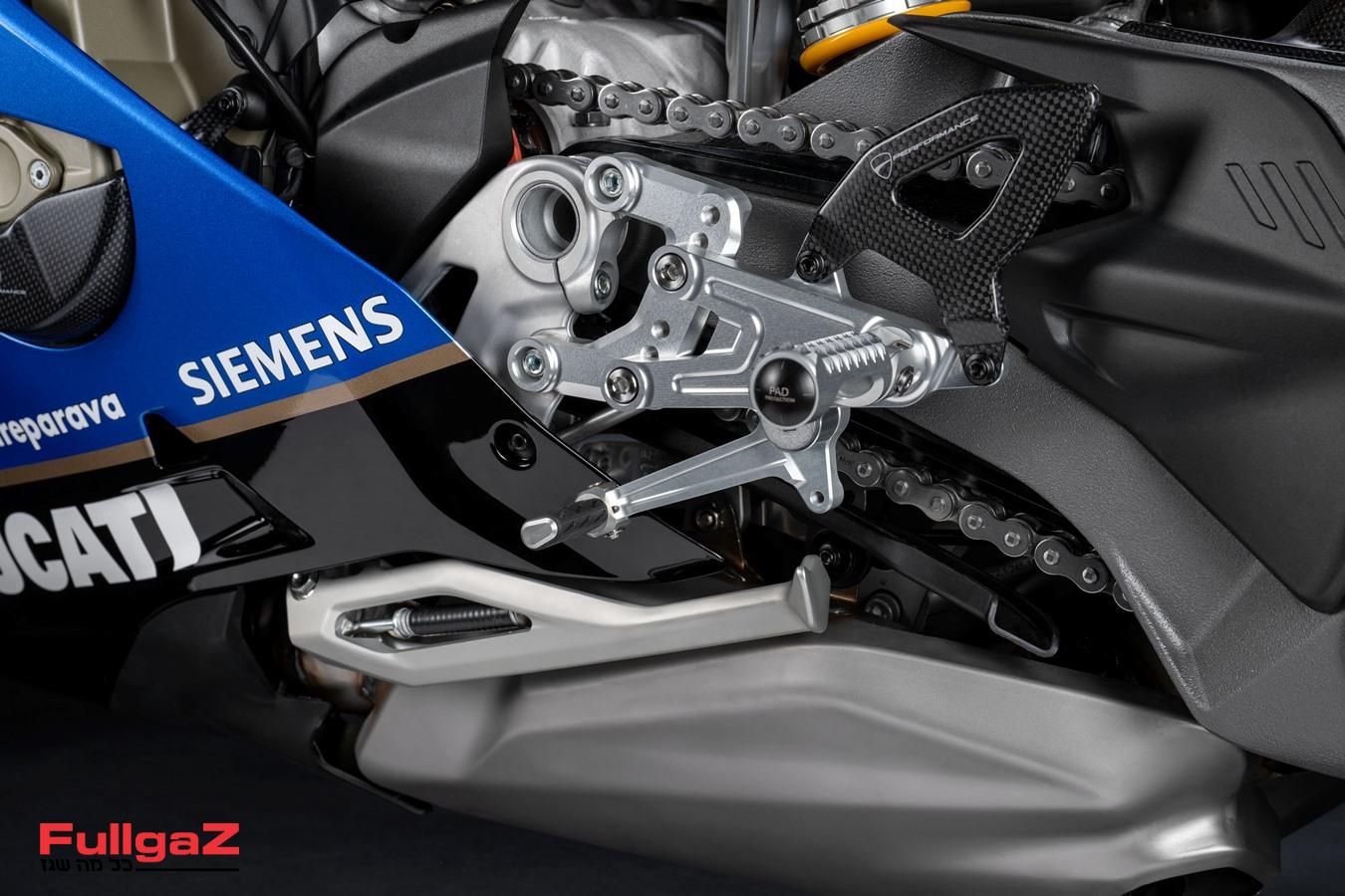 MY25_PANIGALE_V4S_TRICOLORE_ITALIA _31__UC768812_High