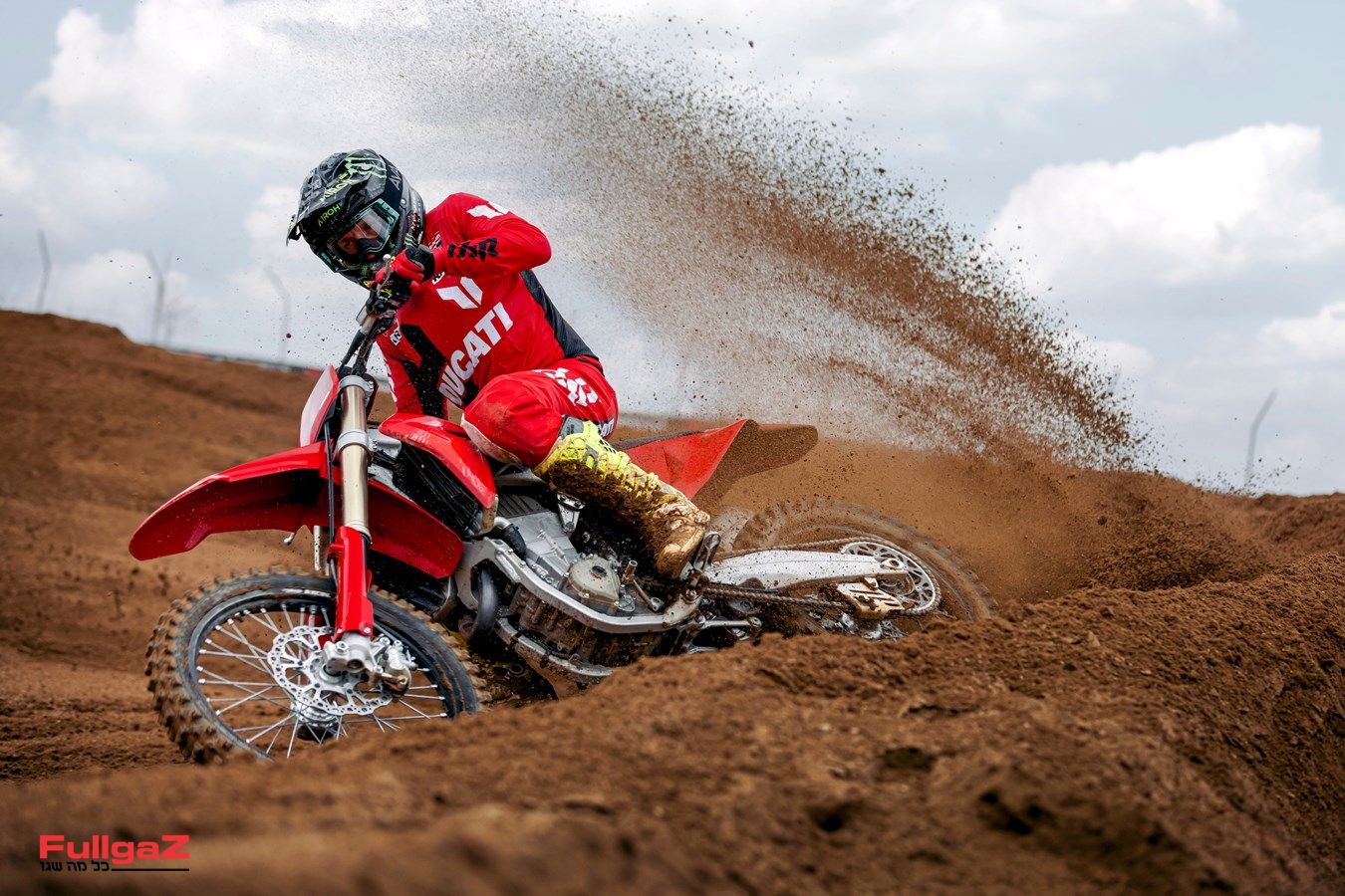 חדש בארץ: דוקאטי דזמו 450 MX