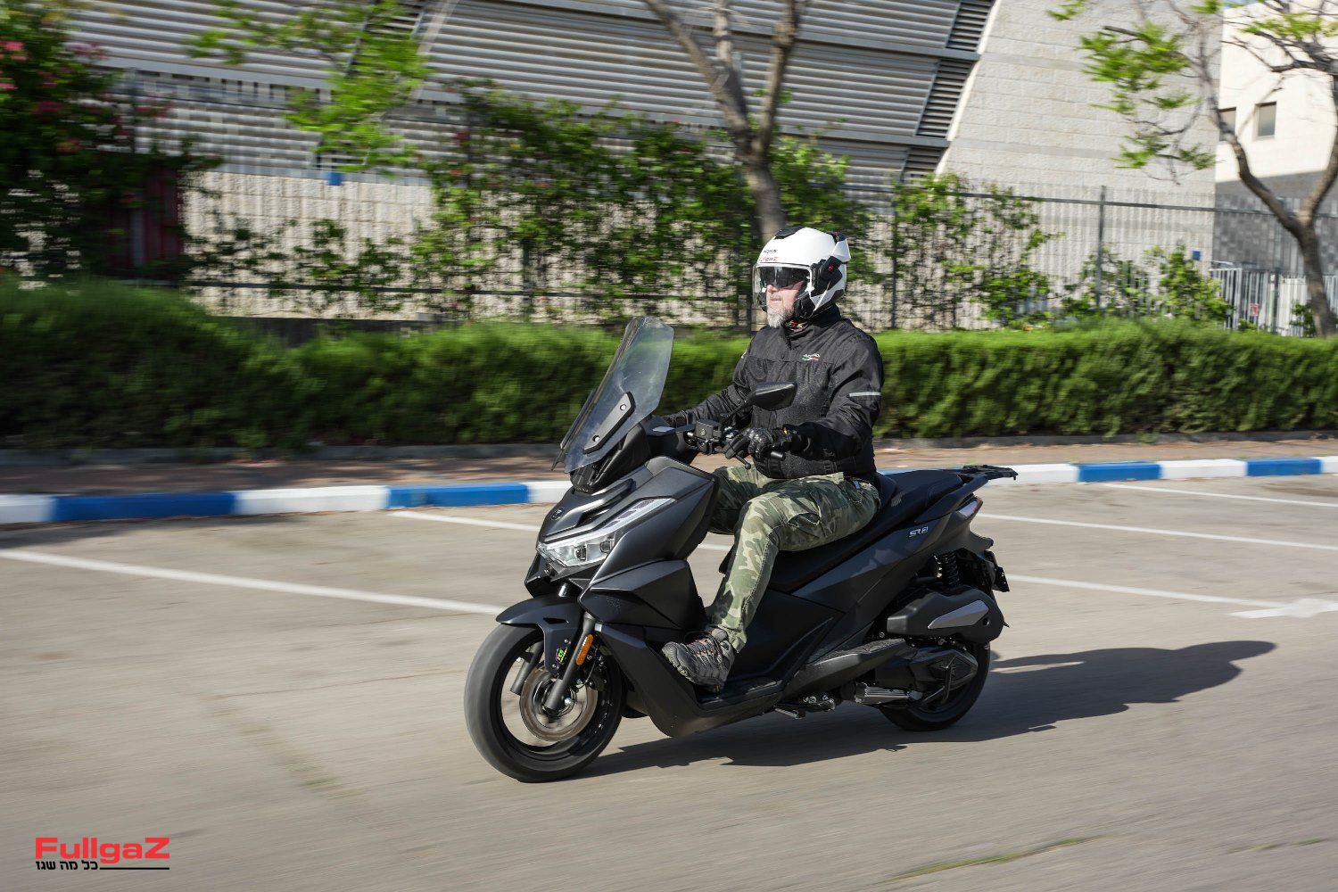 רכיבה ראשונה: VOGE SR3