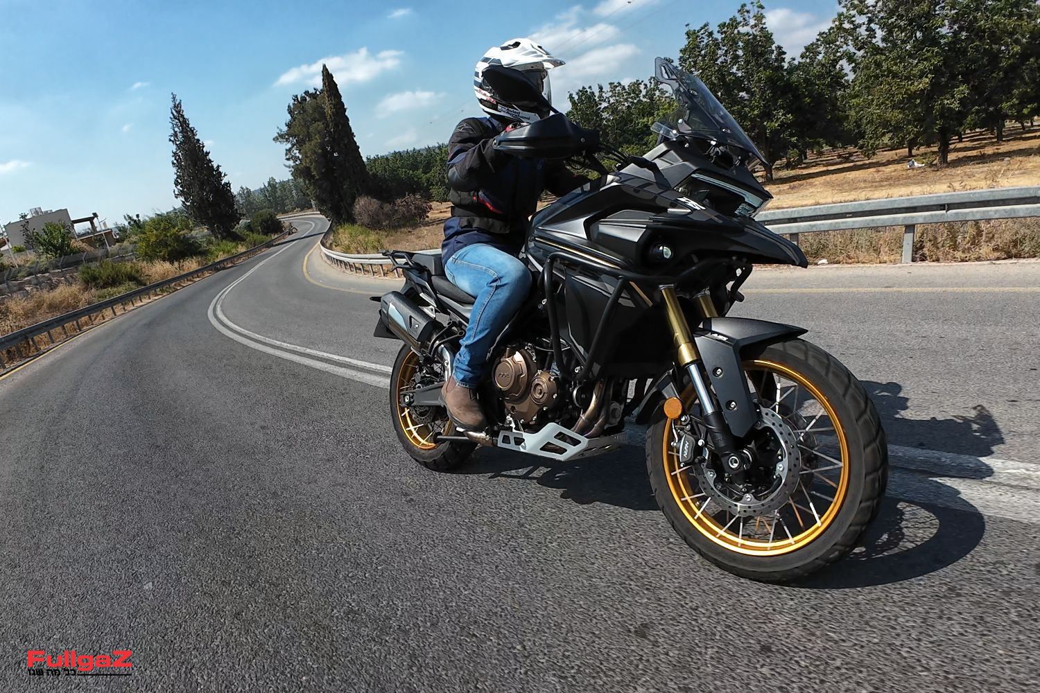 מנוע חובב סל"ד, ביצועי כביש מרשימים