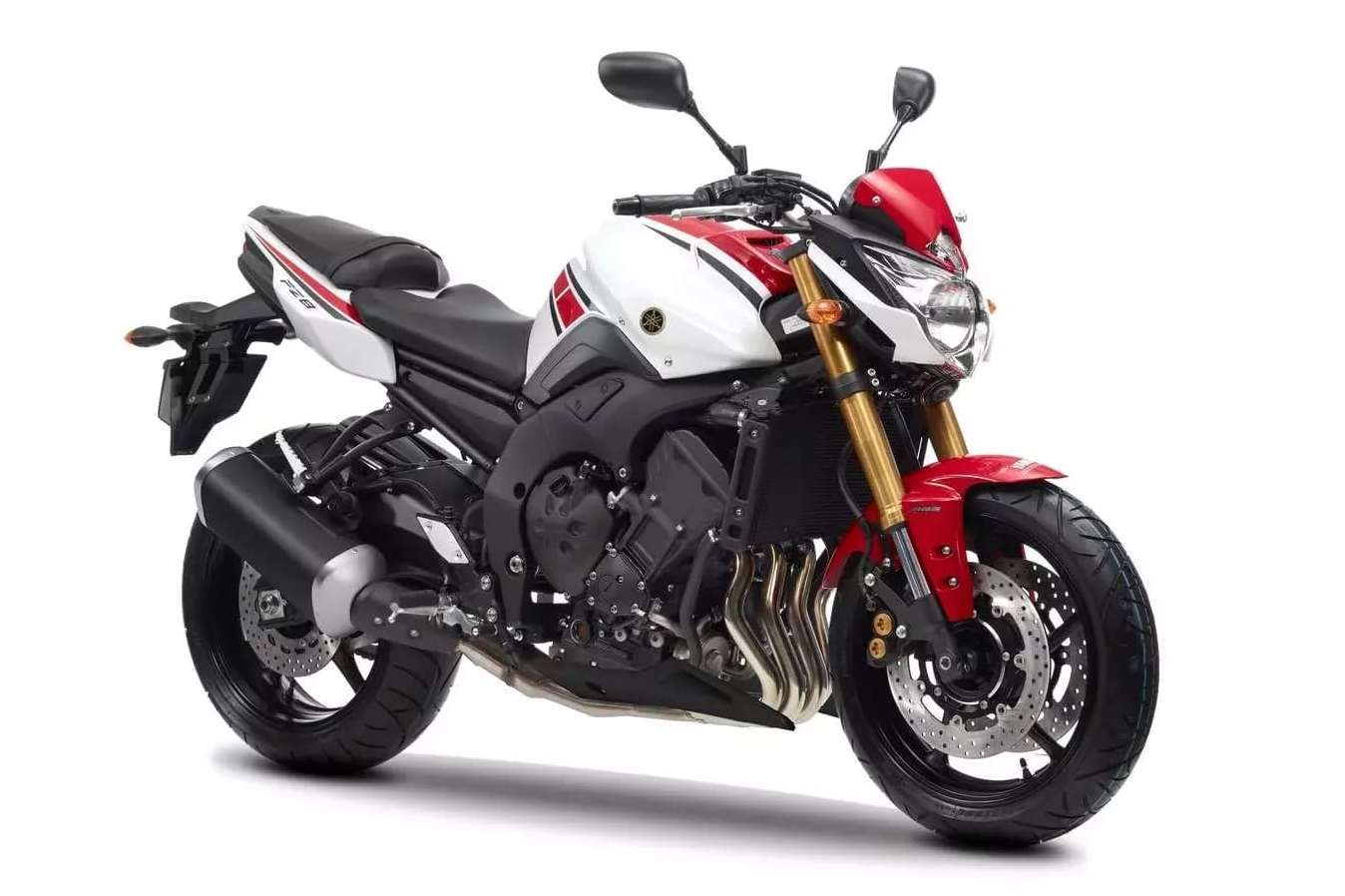 נוסטלגיה: ימאהה FZ8 – באמצע