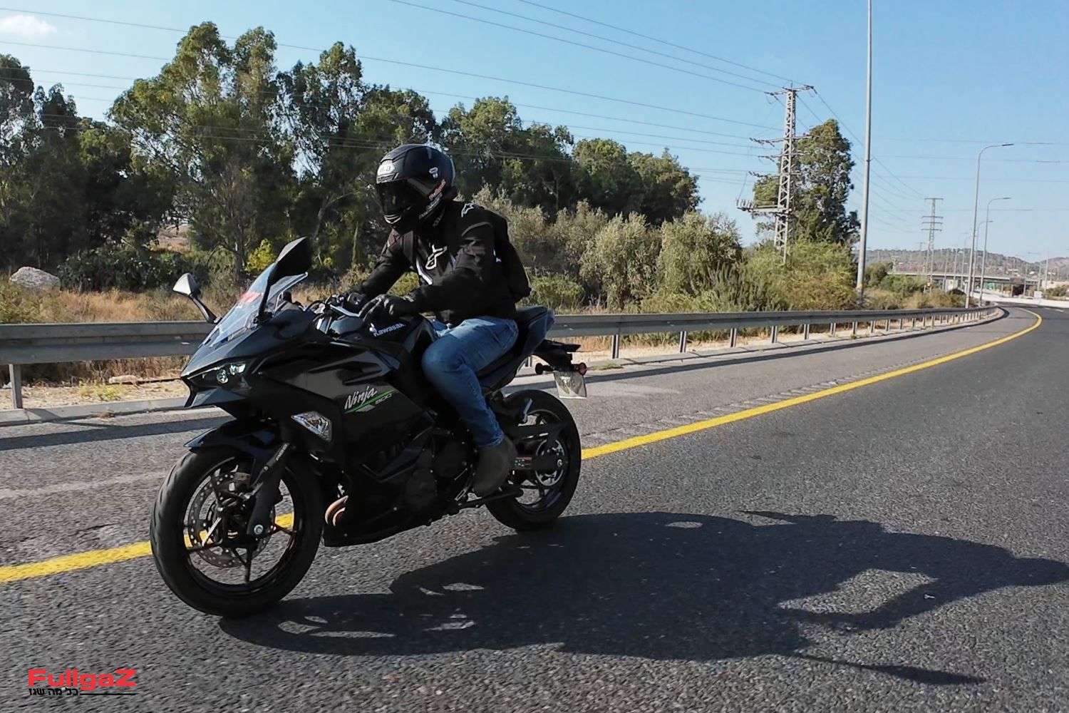 רכיבה ראשונה: קוואסאקי נינג'ה 500