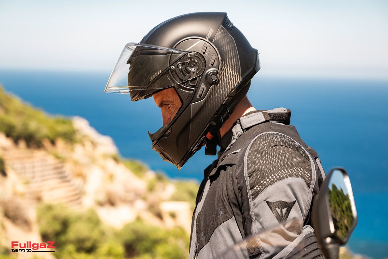 קארדו מציגה קסדה טכנולוגית חדשה