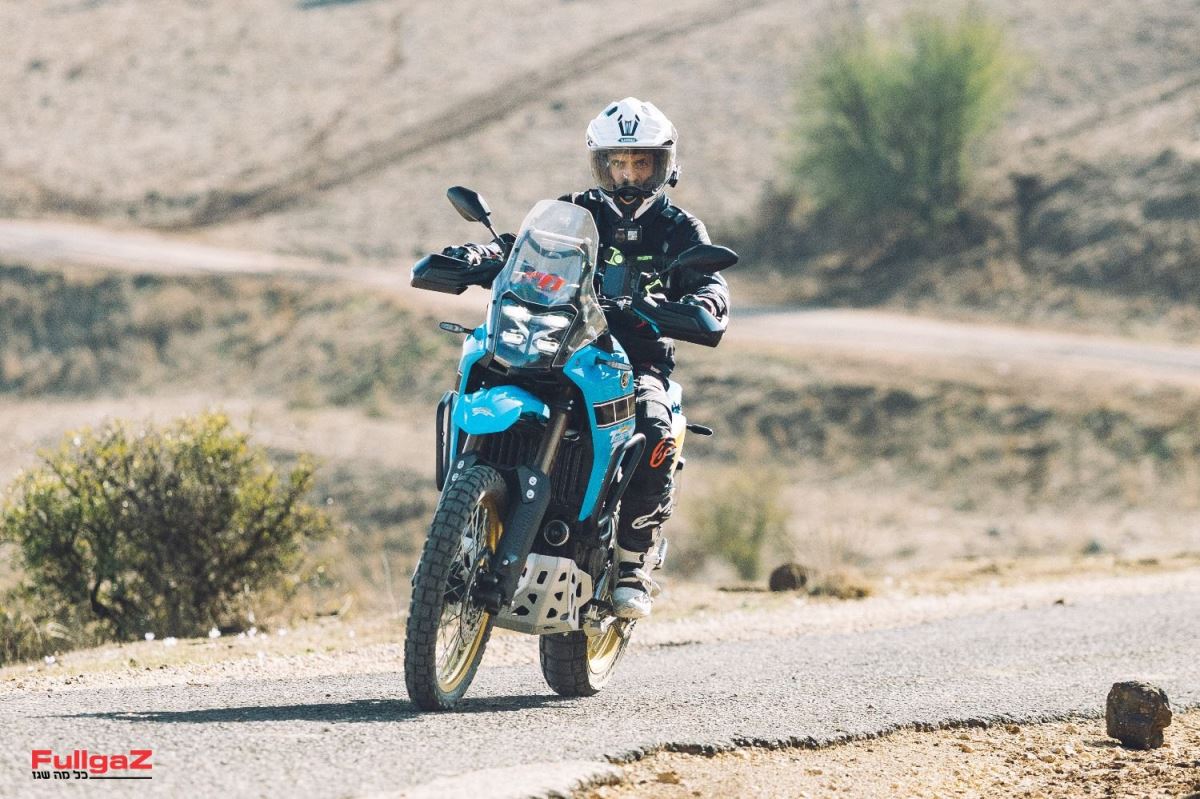 רכיבה ראשונה: ימאהה טנרה 700 ראלי