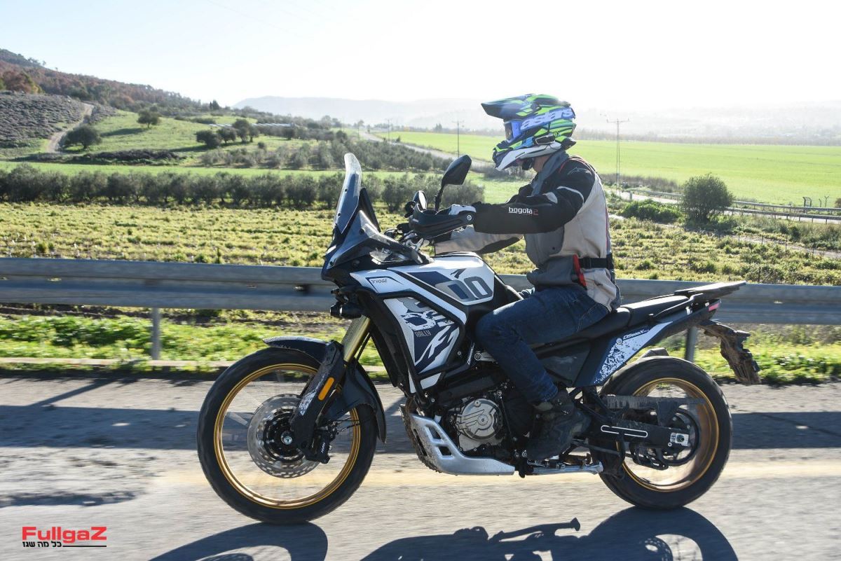 רכיבה ראשונה: ווג DS800X ראלי